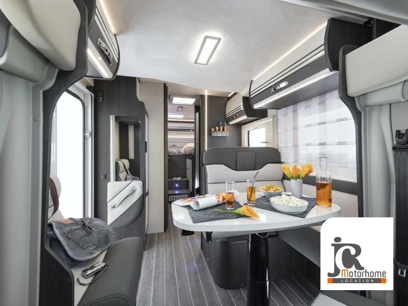 Roller-Team-284-amenagement-interieur-du-motorhome