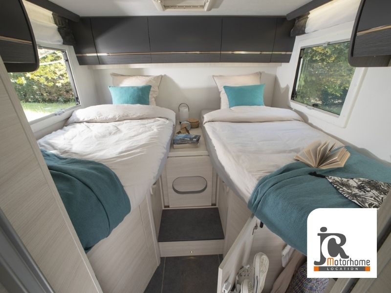 camping-car-en-location-liege-chausson